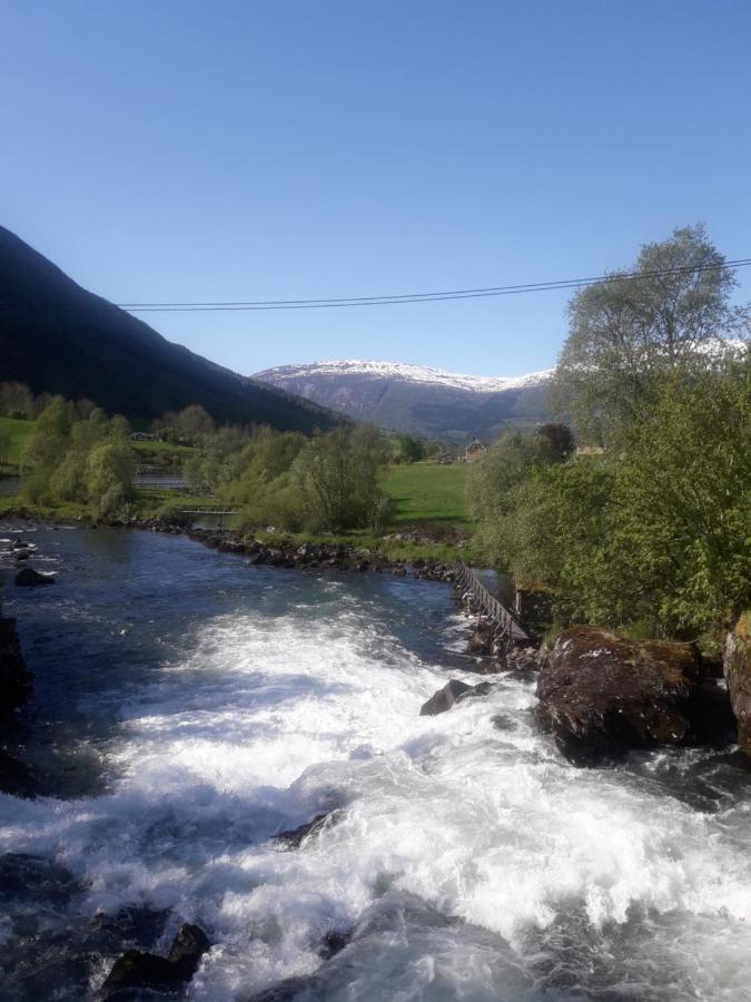 Naustvoll Villa Olden Bagian luar foto