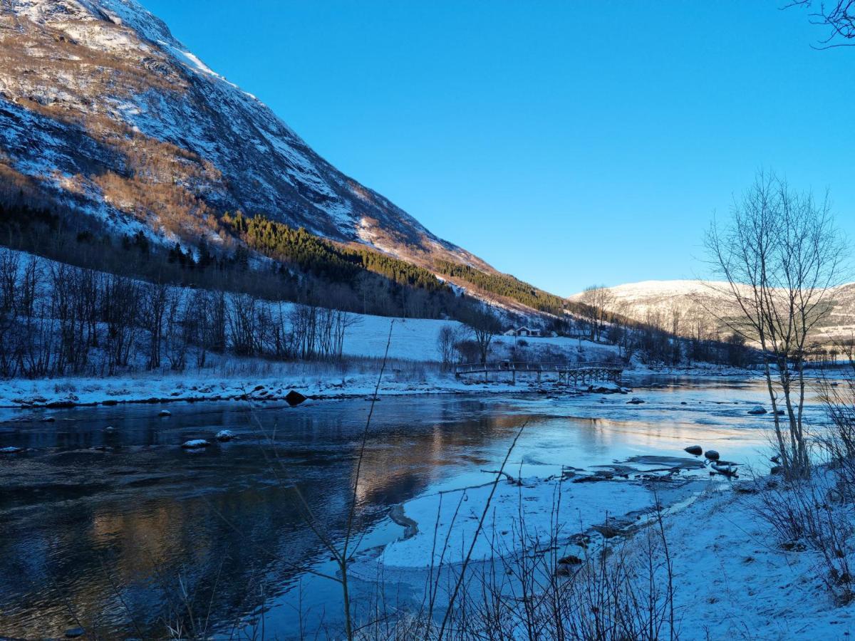 Naustvoll Villa Olden Bagian luar foto