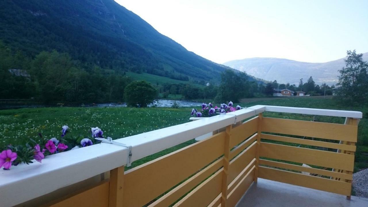 Naustvoll Villa Olden Bagian luar foto