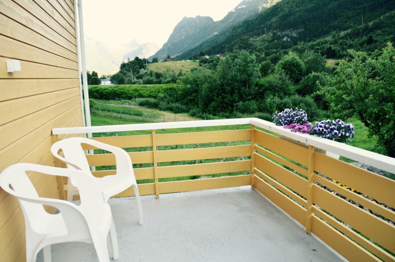 Naustvoll Villa Olden Bagian luar foto