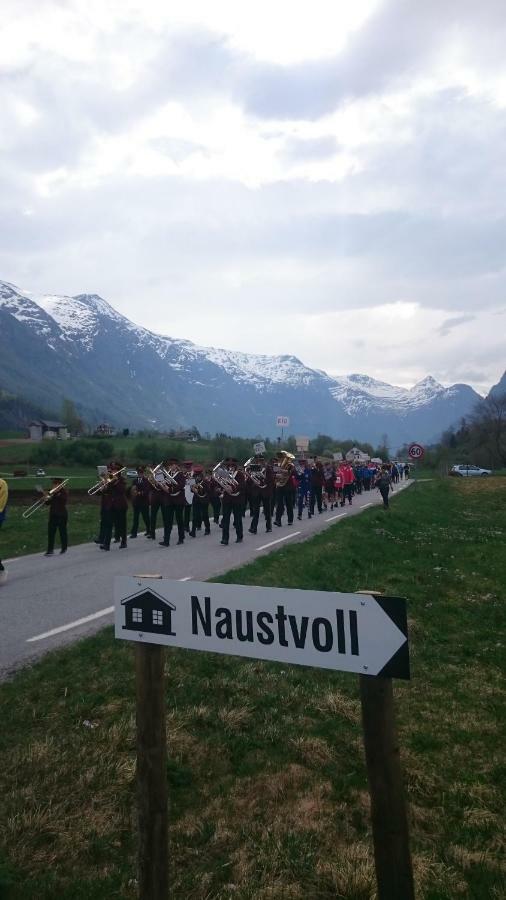 Naustvoll Villa Olden Bagian luar foto