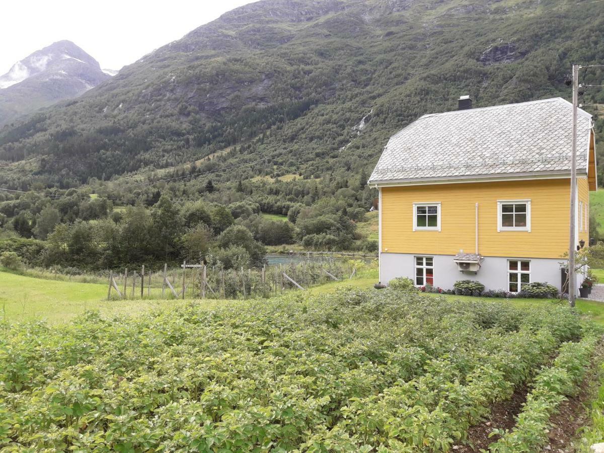 Naustvoll Villa Olden Bagian luar foto